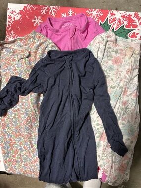 4 Carters pajamas 6m